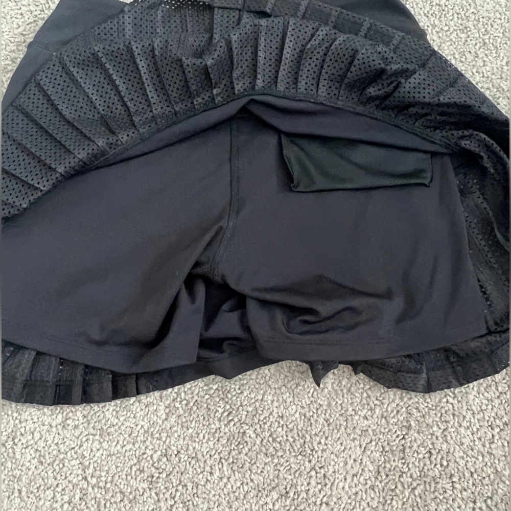 Under Armour Tennis Skirt - Picture 2 of 6